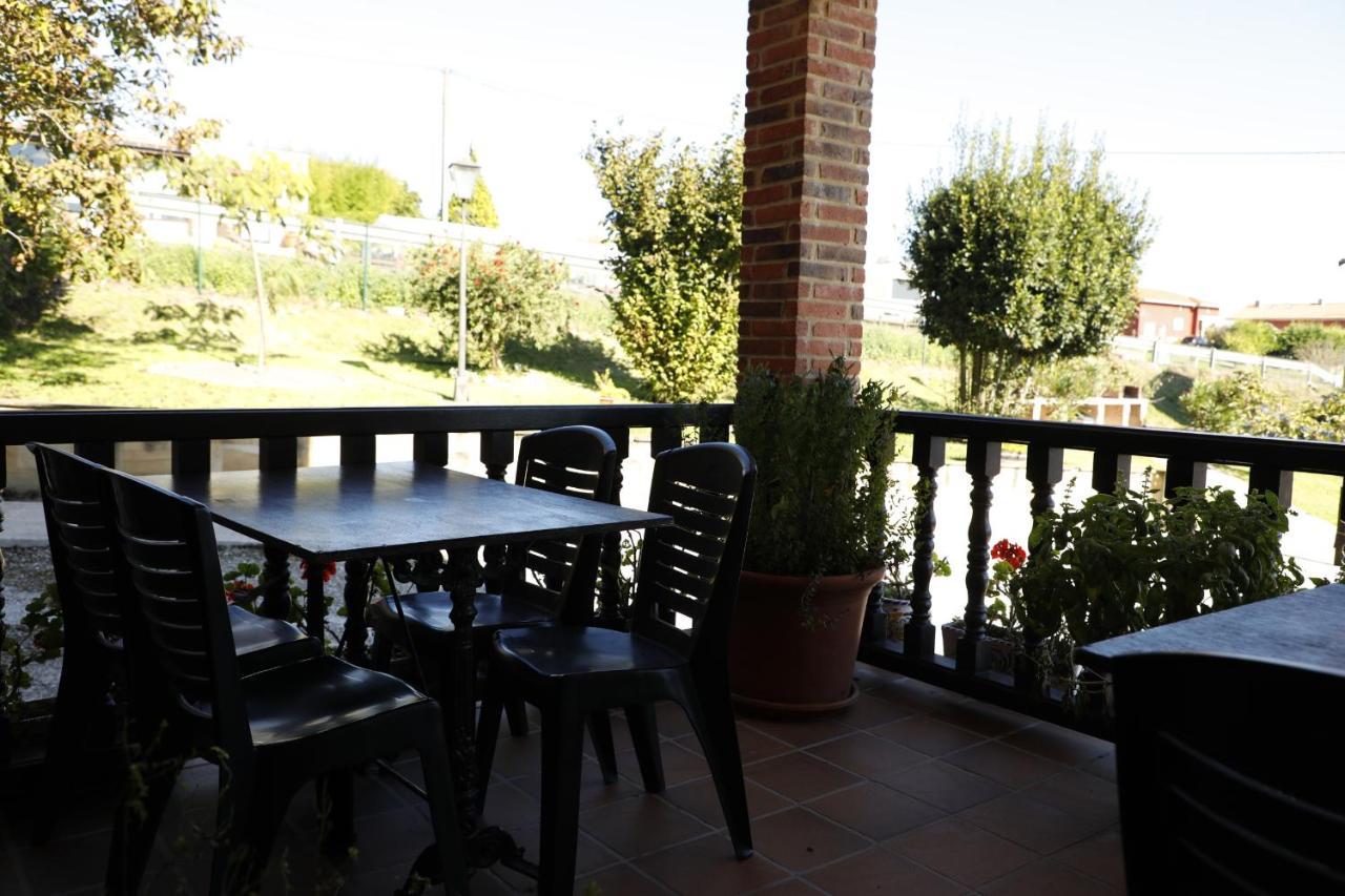 Apartamentos La Gloria Santillana del Mar Exterior foto