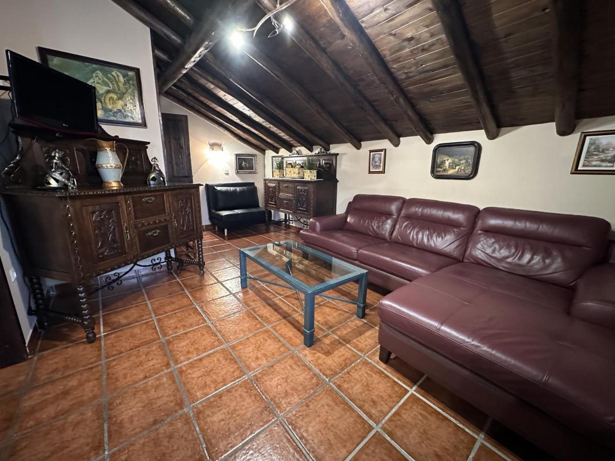 Apartamentos La Gloria Santillana del Mar Exterior foto